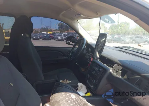 2009 Chevrolet Tahoe Ls z USA, uszkodzony, nr VIN 1GNFK13009R253552